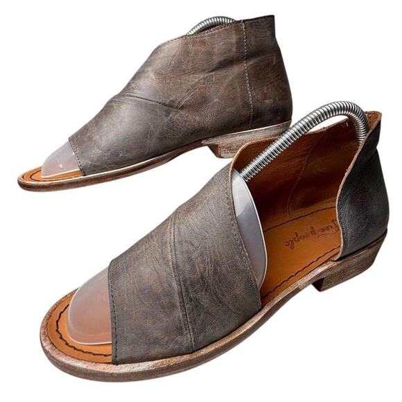 Free People Mont Blanc Gray Leather SlipOn D’Orsay Sandal Sz 8.5 39 Boho Chic EC - Picture 14 of 16